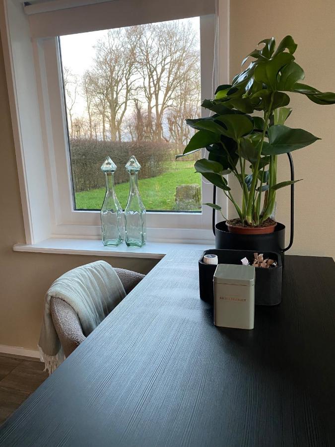 Bed And Breakfast Stinzenflora Cornjum Eksteriør billede