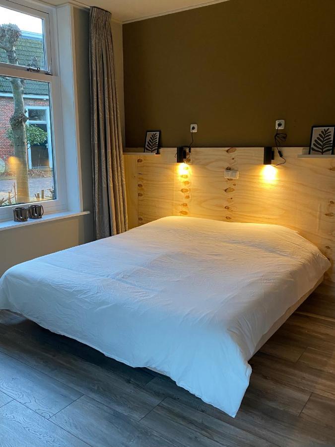 Bed And Breakfast Stinzenflora Cornjum Eksteriør billede