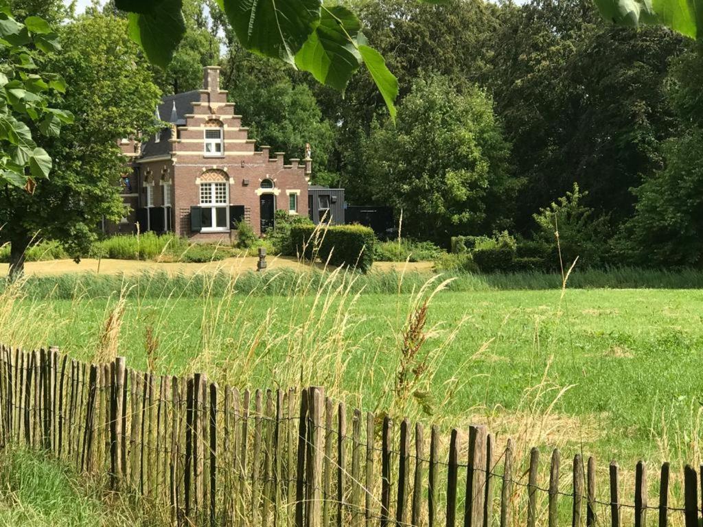 Bed And Breakfast Stinzenflora Cornjum Eksteriør billede